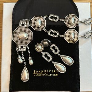 Art deco necklace with matching clip on earrings